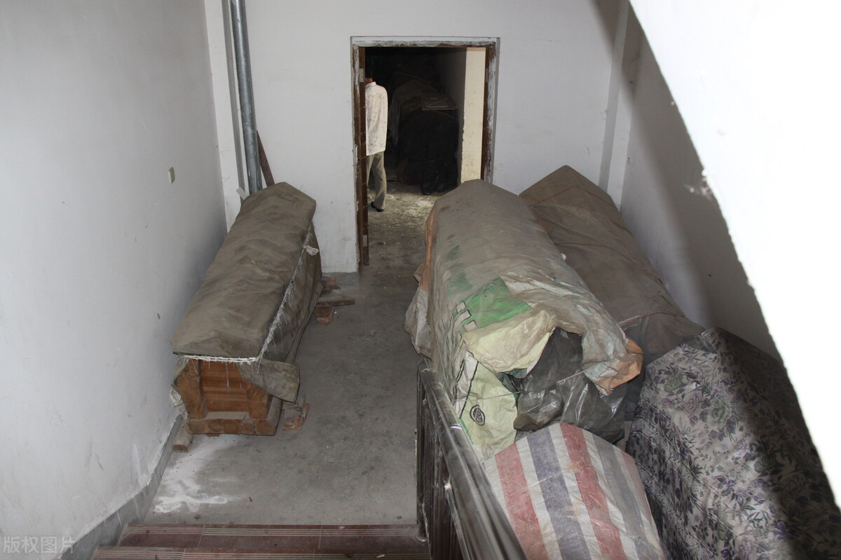 他靠捡破烂年入1000万,农村老汉生意年入30万