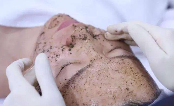 晒伤发红灼痛两天了最快修复方法,大腿晒伤了发红发烫怎么快速修复