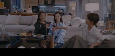 现在的结婚狂和万人迷，确实是她俩这样