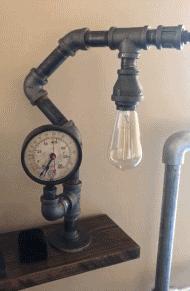 今天过来按脚,恰巧碰见了前女友,我该怎么化解尴尬呢?哈哈哈