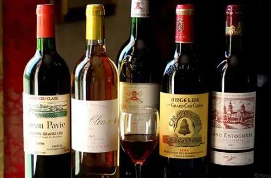 无论啥牌子的红酒，瓶子上看到这个单词，就是假的，再便宜也别买