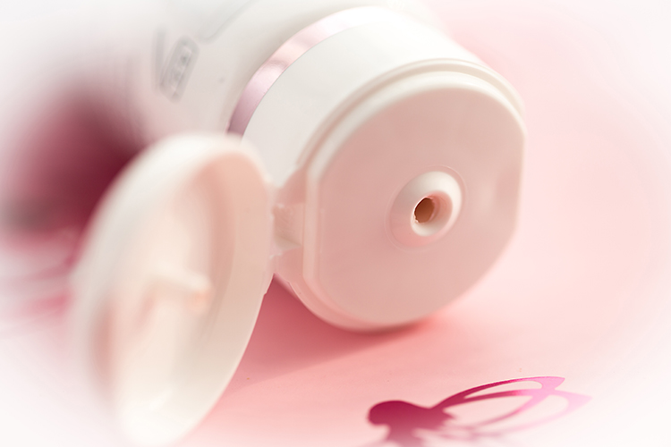 为什么用兰蔻粉水湿敷刺痛感很强,兰蔻粉水干皮怎么用