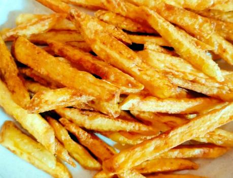 炸薯条又酥脆又好吃又简单的方法,炸薯条只需三技巧薯条酥脆可口