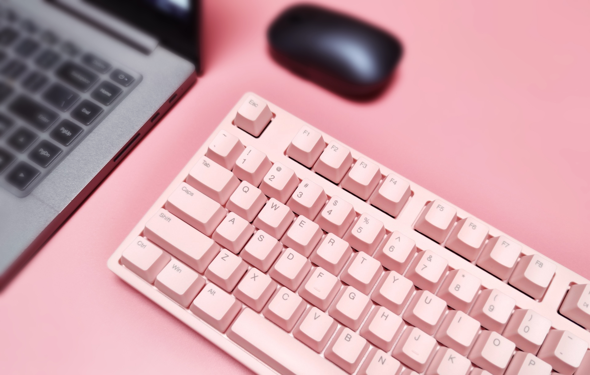 ikbcw210和黑峡谷x5选哪个好,ikbcw210无线蓝牙键盘续航测试