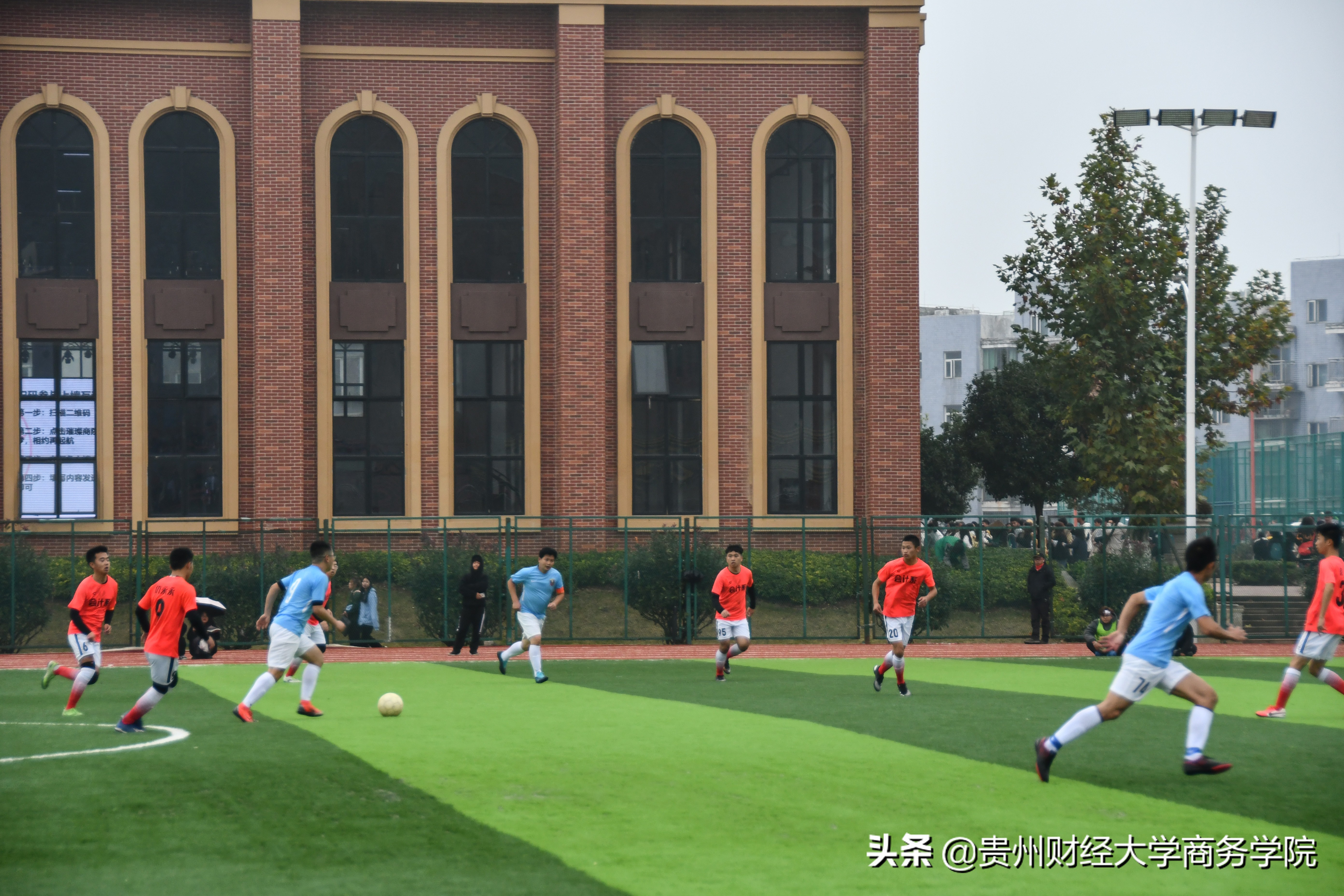 构建校园足球文化做新时代追梦人,校园足球不忘初心砥砺前行