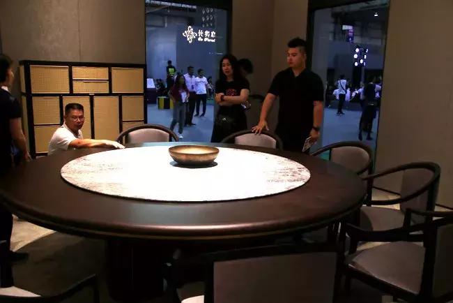 14家媒体主编挑刺重新定义整装的6大家居品牌,这是观后感……