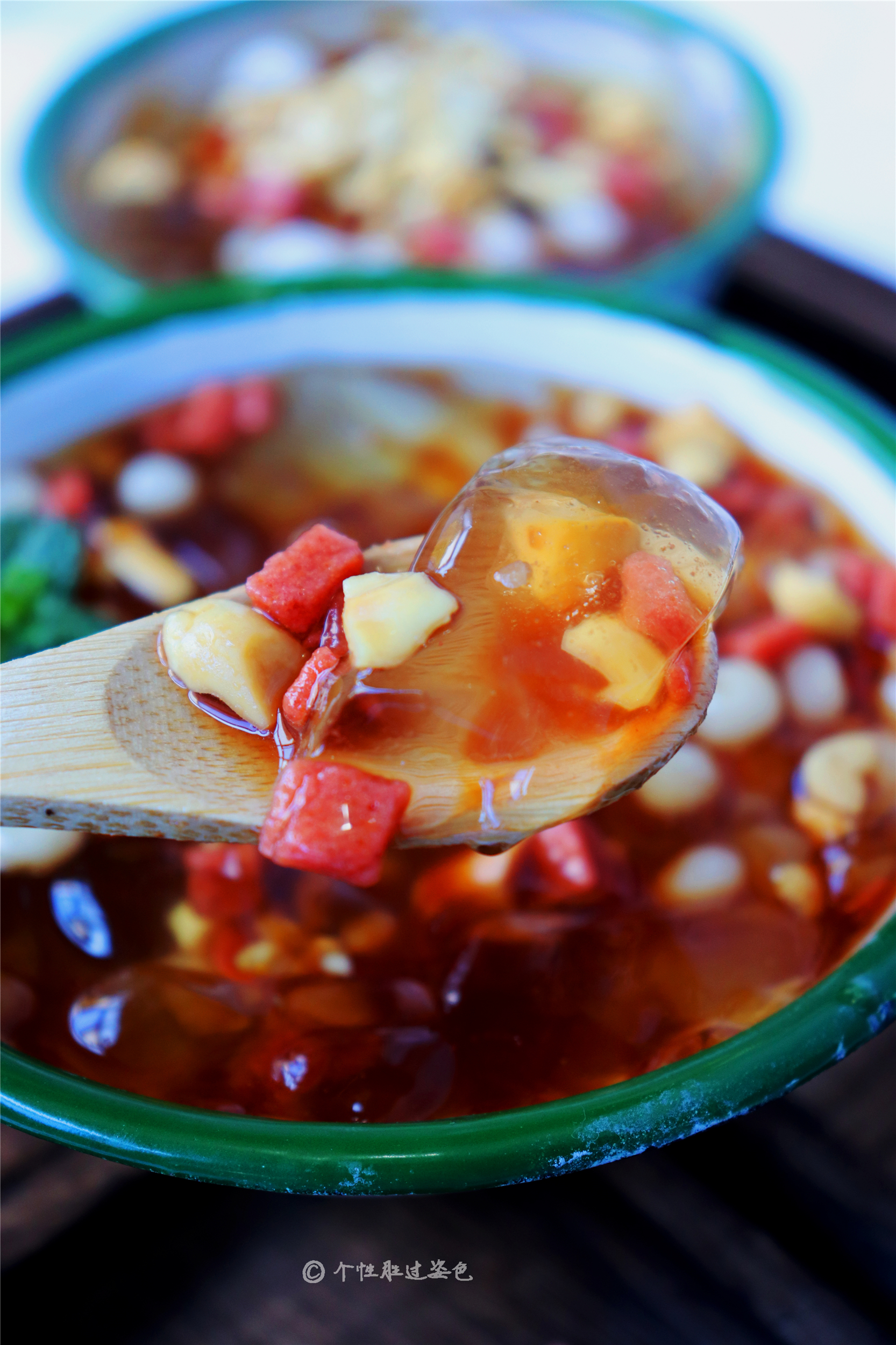 夏天吃到好吃的冰粉,吃冰粉果蔬脆