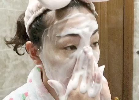 李佳琦介绍隔离防晒喷雾,李现防晒喷雾呆萌好物