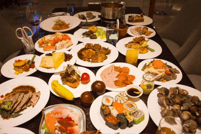 星巴克自助餐事件吐槽,星巴克自助餐多少钱