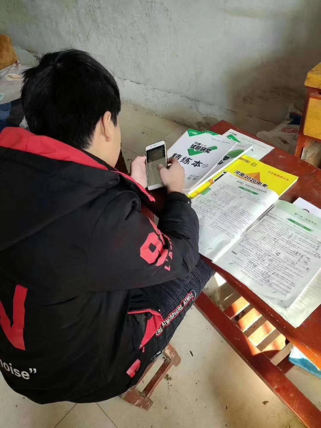 学生网课骂老师的真实状况,学生用方言骂网课老师