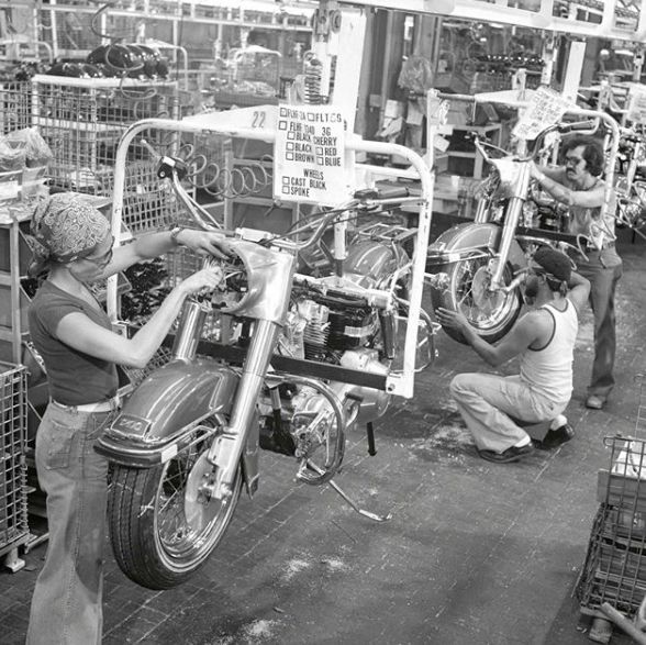 哈雷现代潮流复古摩托车,最近很火的哈雷摩托车视频