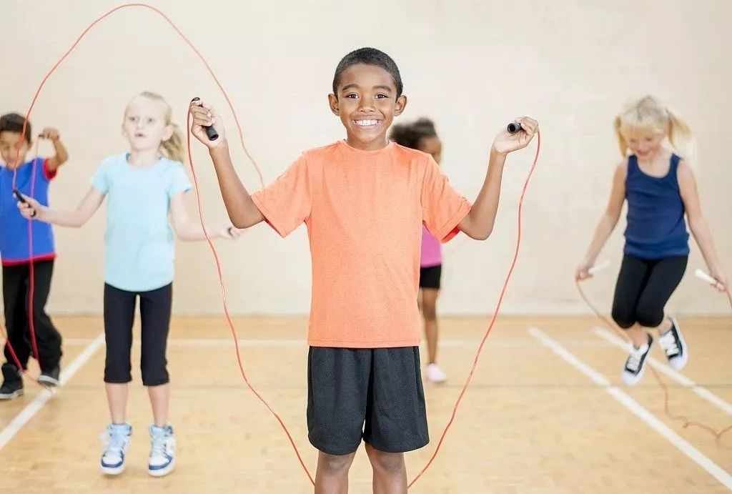 女孩身高逆袭,一年长高10cm方法20岁