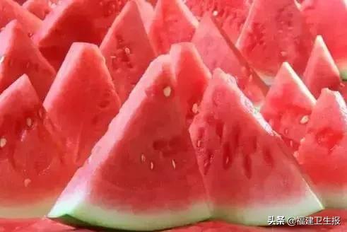 千万不要这样吃杨梅！漳州一老汉已中招，后果很严重...