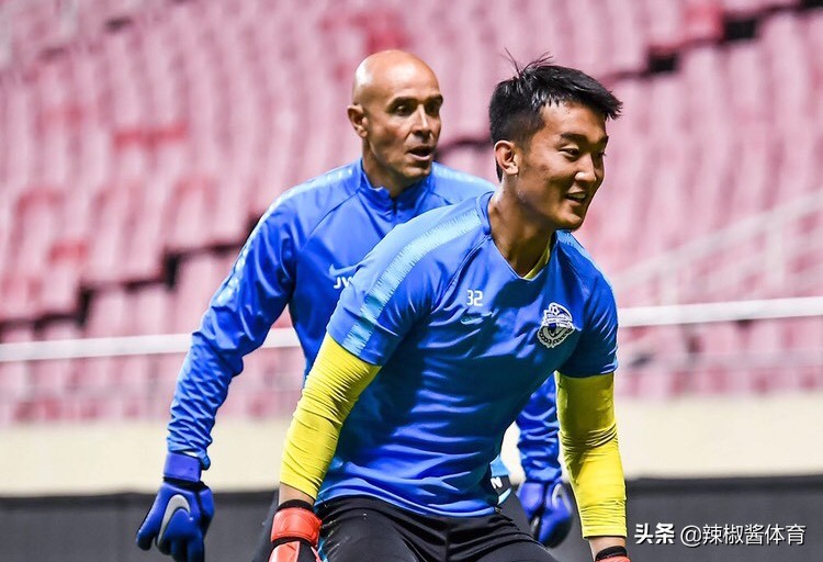 一方新帅卡拉斯科,一支球队三个全明星首发