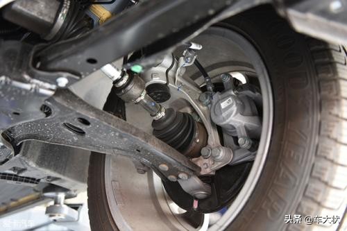 行驶中不小心挂进p挡听到哒哒声,低速行驶有哒哒声