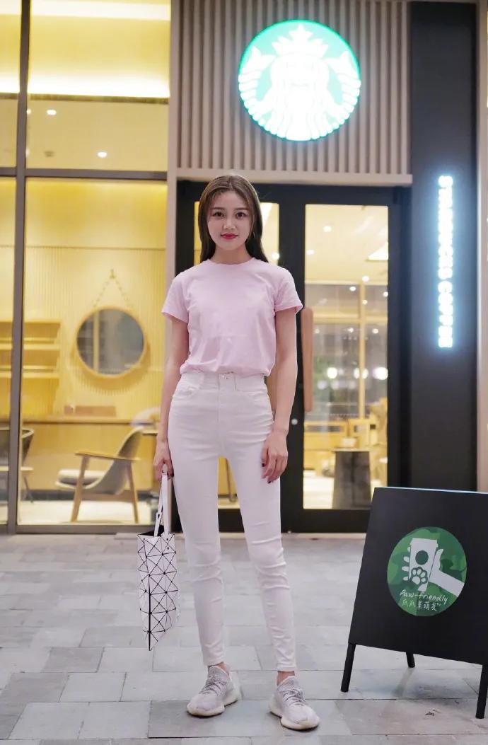 最具夏日气息的三宅一生购物袋8套示范穿搭