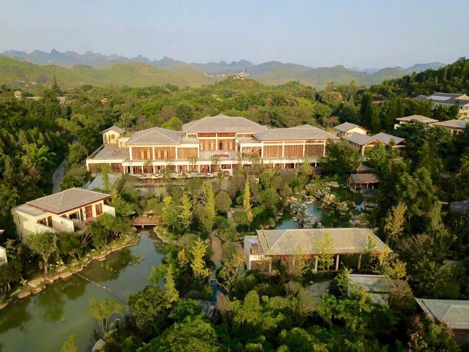 黄果树柏联温泉酒店是几星级酒店,黄果树柏联酒店在景区内怎么进去