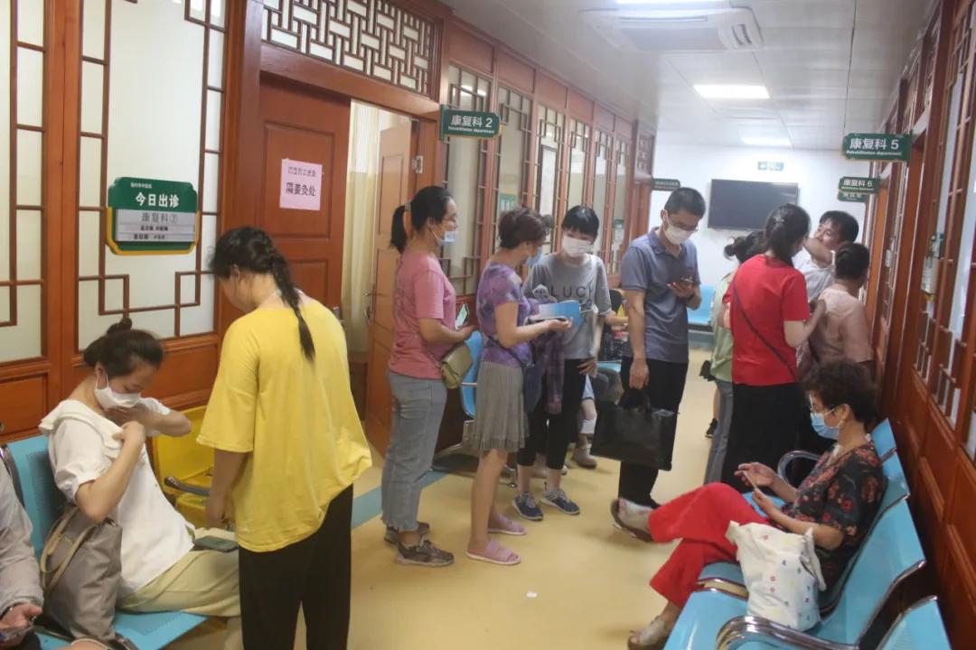 初伏锻炼养生,十五个专科齐上阵辨证施灸是关键