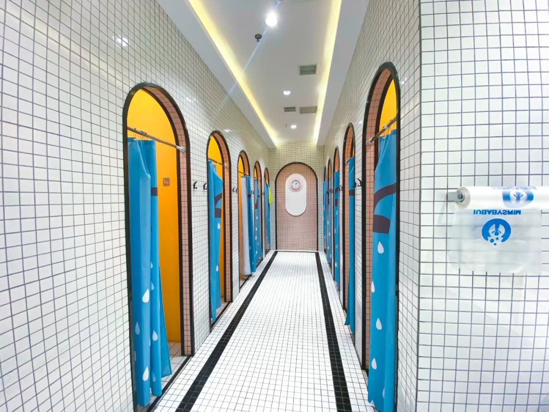 适合大孩子玩的亲子游泳,这家亲子游泳馆真的适合遛娃