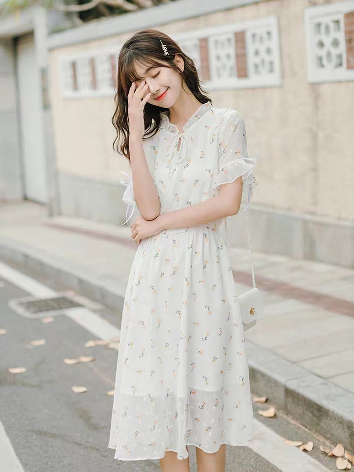 清新减龄文艺范穿搭你的春季首选,减龄又时髦的穿搭都在这