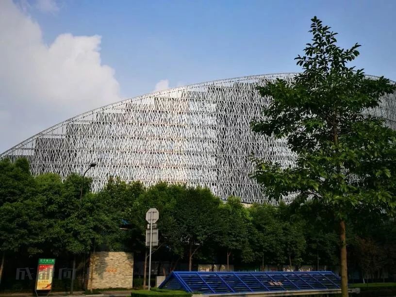 成都最贵的街是哪里,成都最豪华的步行街