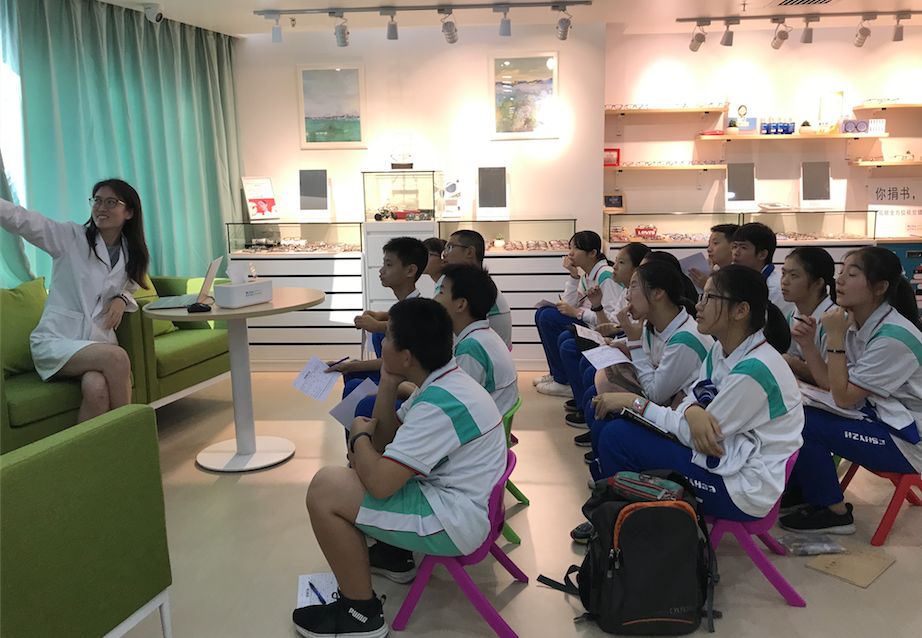 小学生体验一次眼科医生的感觉,职业体验我的感受