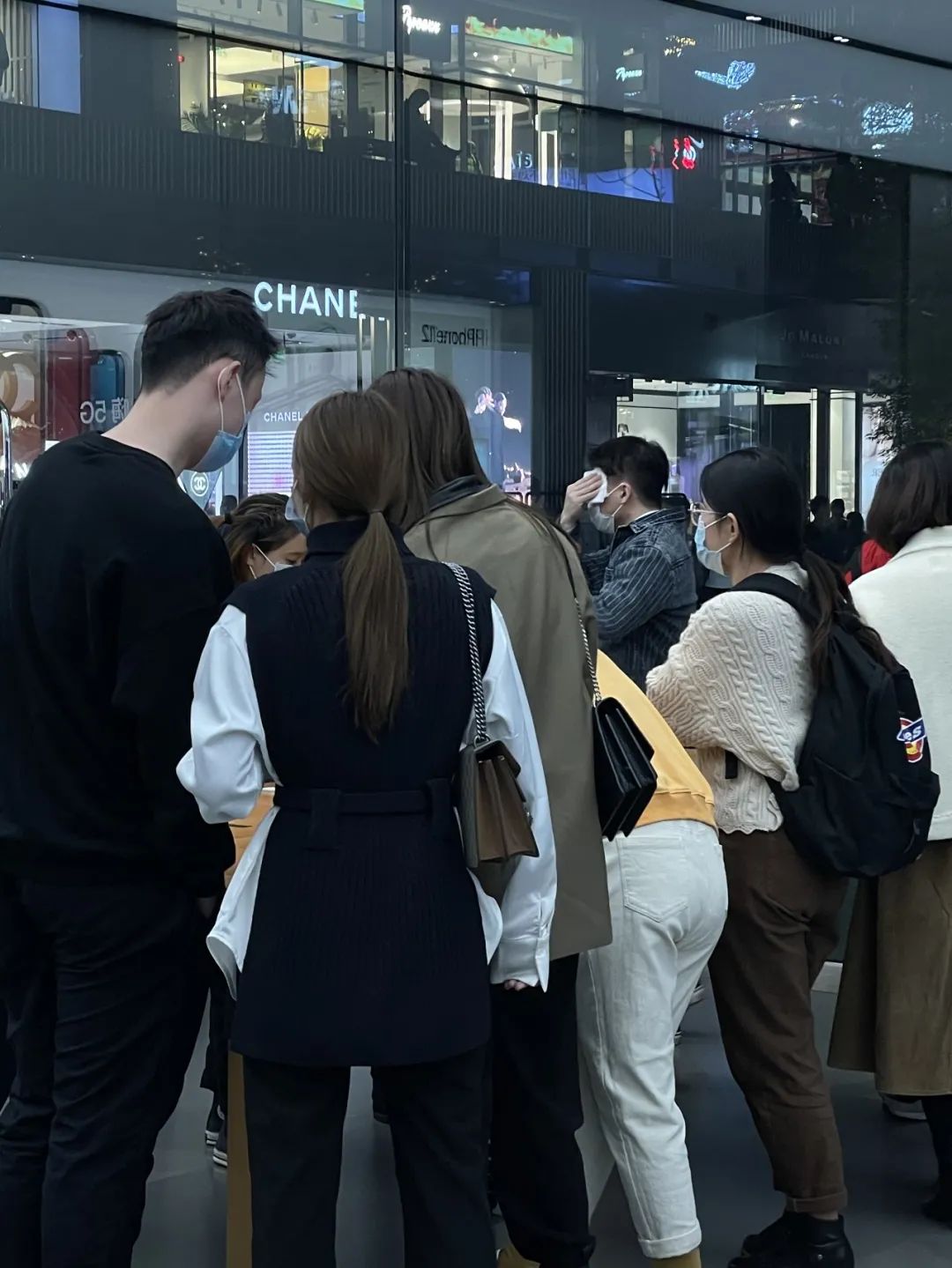 苹果店喊话,喊话苹果店