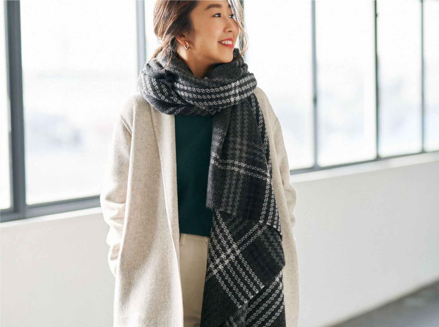 可系围巾的冬季穿搭,围巾搭配技巧早春街头最潮的穿搭