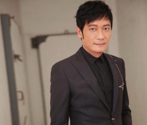 罗嘉良抛弃豪门养女,罗嘉良叶荣添生意失败卖盒饭