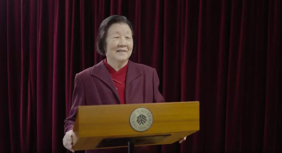 北大计算机学院院长,杨芙清院士简介