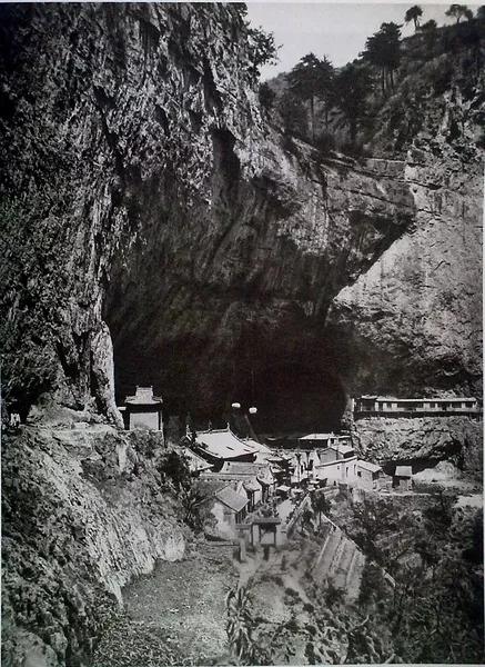 100年前中国风景建筑老照片,两亿多年前的景观