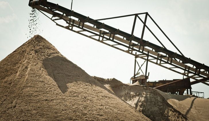 阿联酋的沙漠全是沙，建筑使用却要进口？