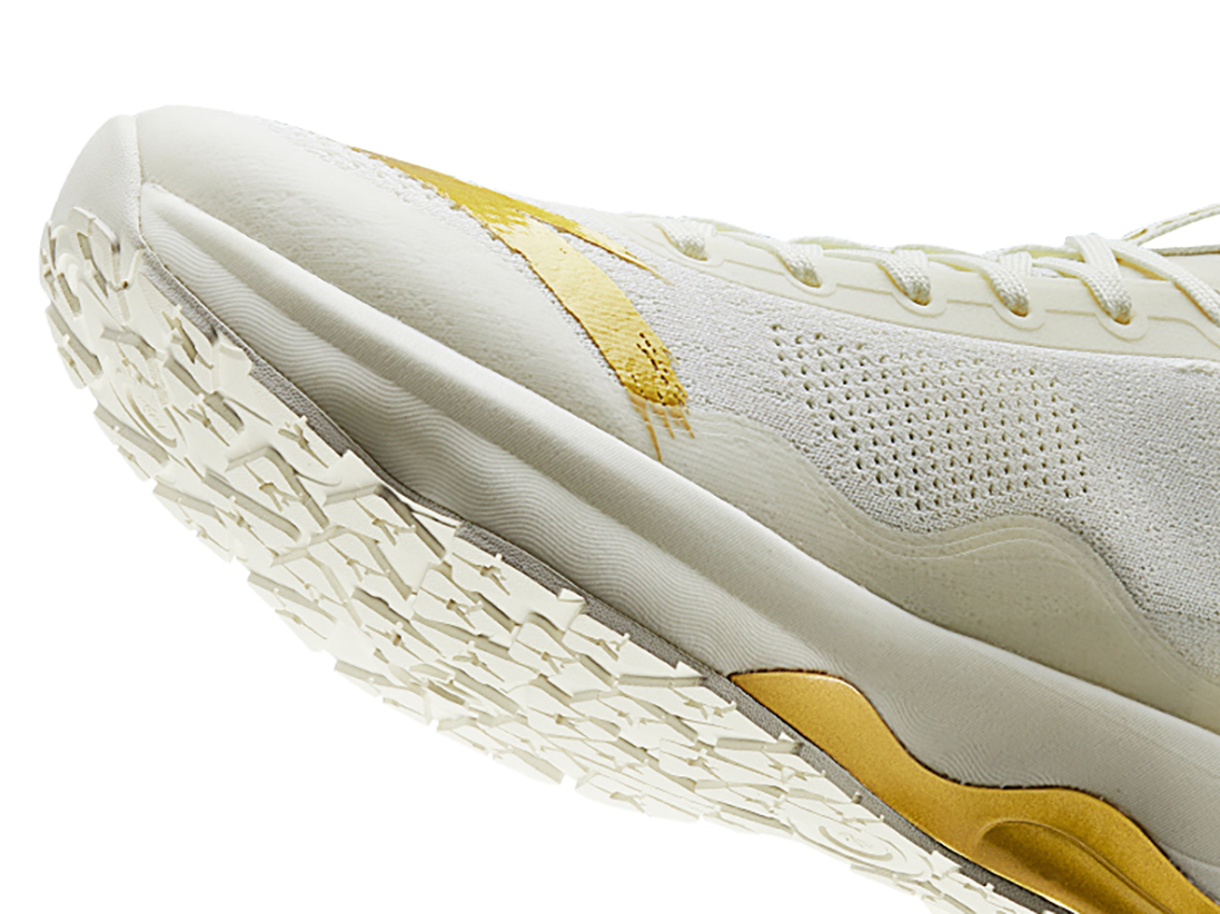 金色战靴王濛,高颜值金色足球鞋