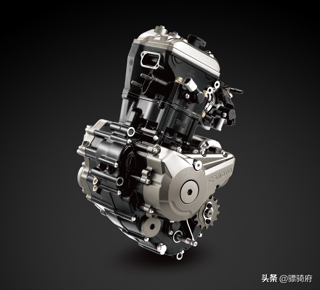 gsx250r和春风250sr比速度,春风250sr和gsx250r