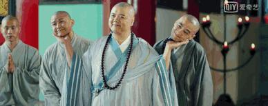 周星驰说很多人找他拍戏,周星驰当年只给他两分钟的镜头