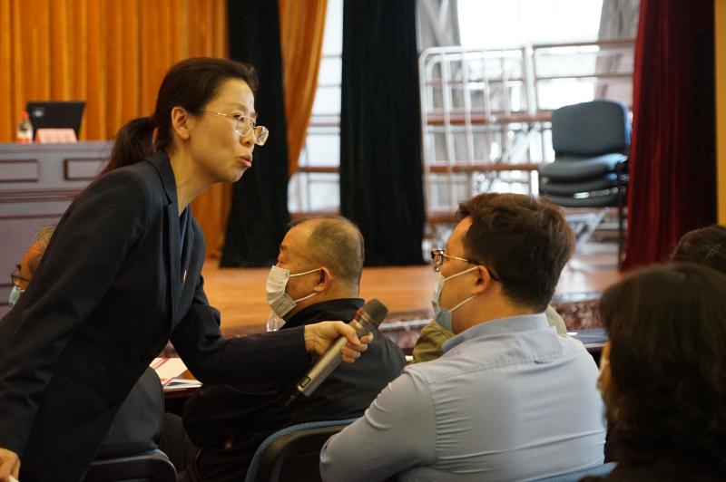 通过邮票讲党史,跟着邮票学党史主题展览