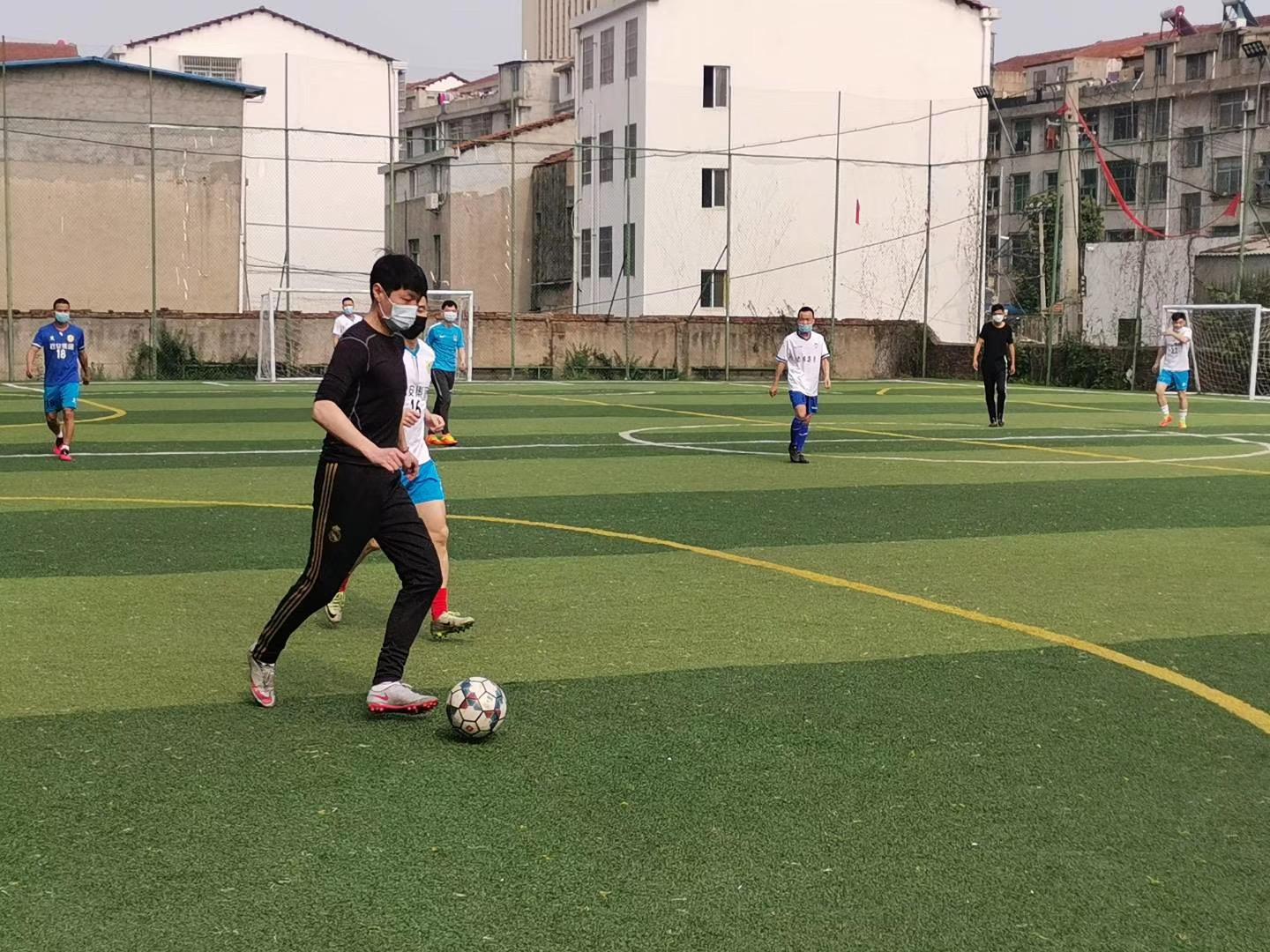 黄州足球场地哪里好,黄州足球设施