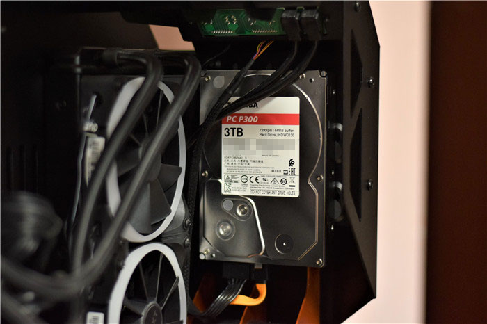 东芝机械硬盘p300和acs200,东芝p300机械硬盘1t是几个磁头