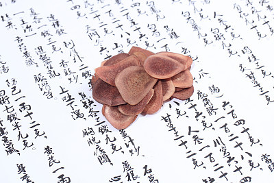 炖鹿茸吃要禁忌什么食物,鹿茸的功效与作用与禁忌