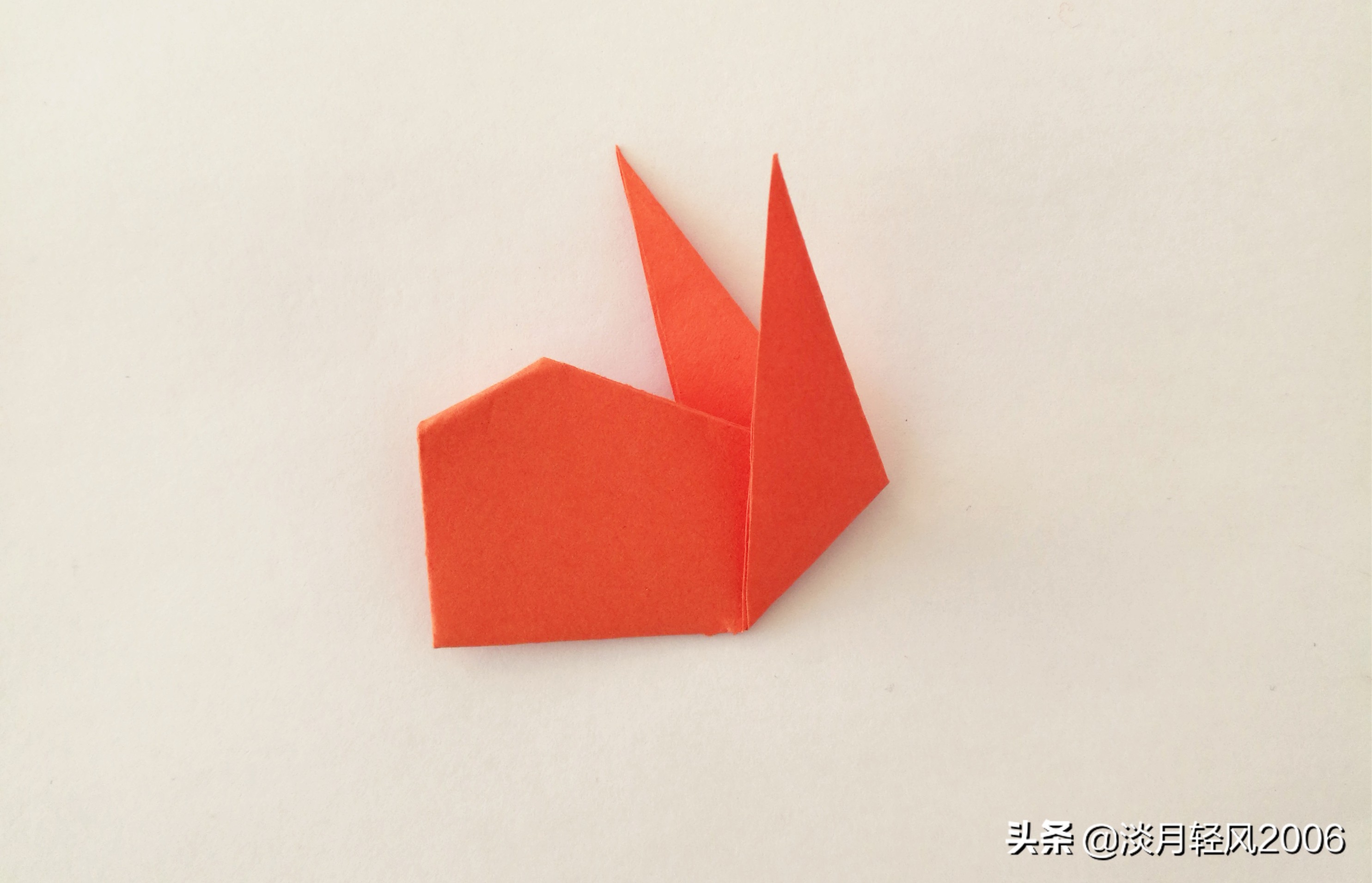 小兔子折纸正方形纸,折小兔子幼儿园手工折纸