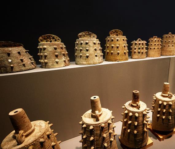 九一八后，*物文**南迁困难重重，竟然有人想用*物文**去换飞机？疯了