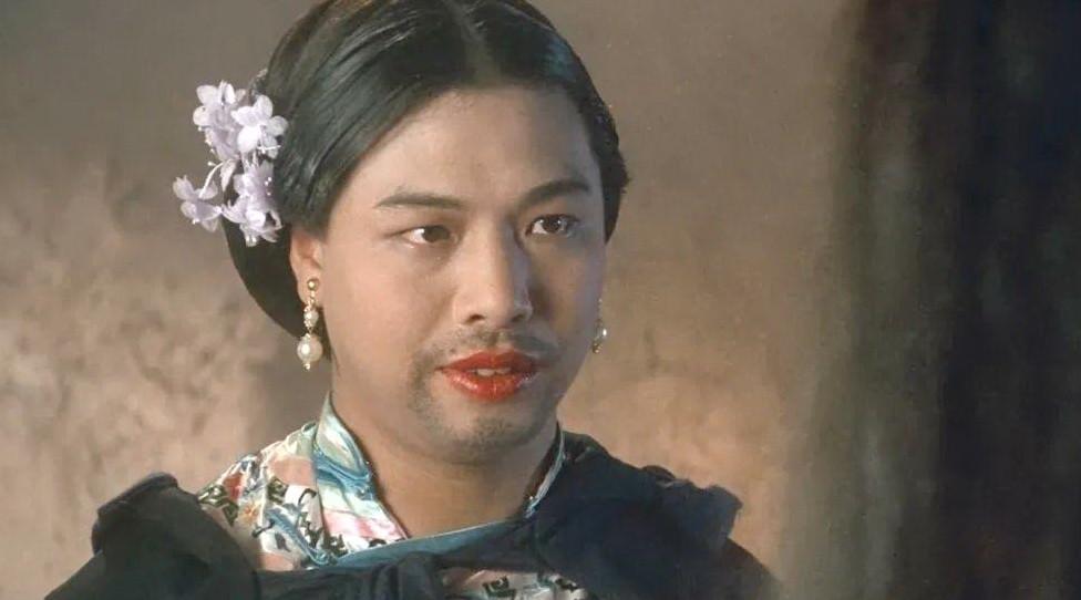 老虎被截肢的动物园,一只老虎被关进动物园被狼救出来