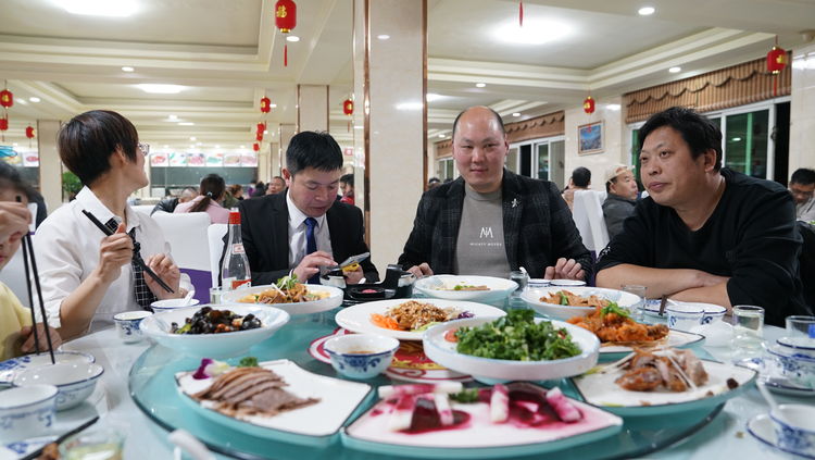 雷帝国际彩砂施工视频,雷帝国际瓷砖辅料