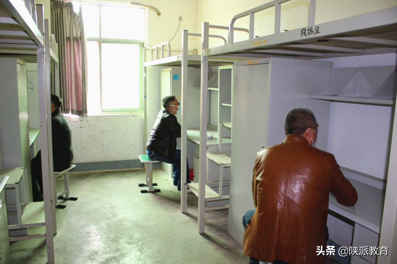 复学防疫演练小学,初三开学复课演练报道