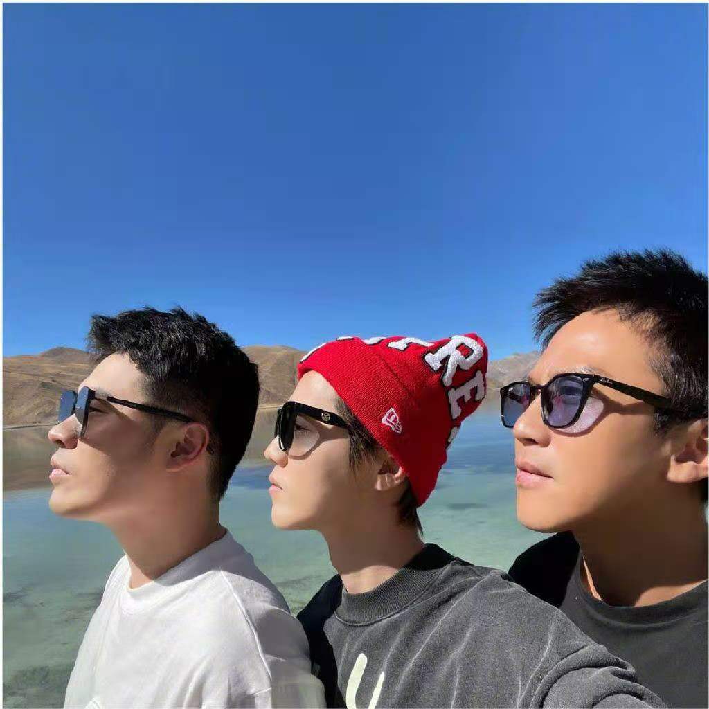 邓超陈赫鹿晗退出跑男真实原因,鹿晗热巴陈赫邓超合影