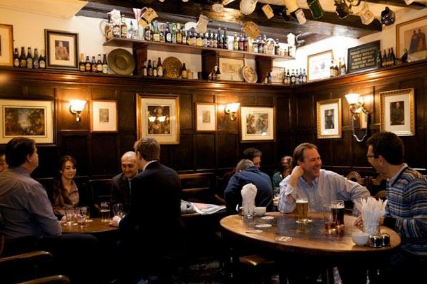 不同国家的饮酒习俗，英国酒吧文化，韩国右尊左卑，那中国呢？