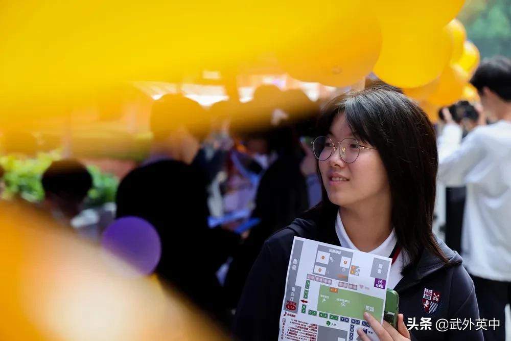 英中高中｜“嘉”期有你，“社”彩纷呈—记高中部社团嘉年华活动