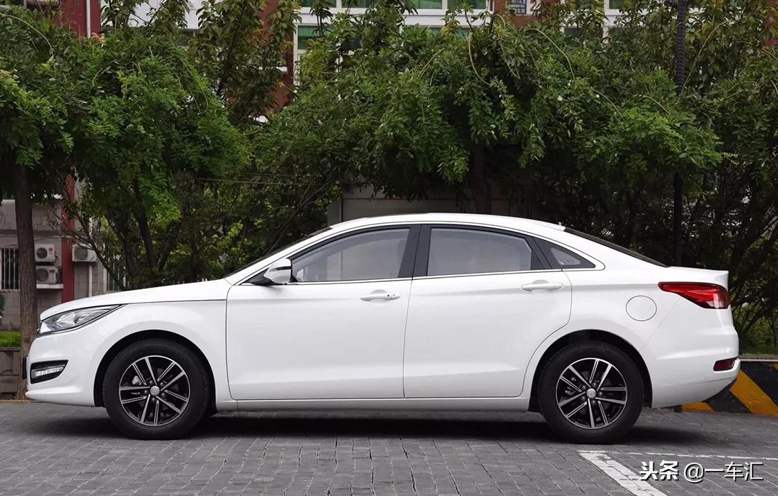 一把好牌被自己打得稀碎,一手好牌被打得稀烂你后悔过吗