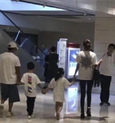 王宝强女友冯清分手了吗,王宝强女友冯清离过婚吗