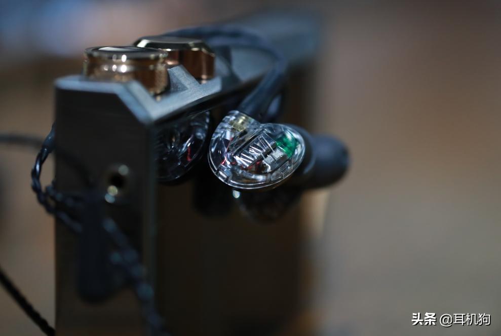 被日本媒体评价最合适3k价位入耳式动铁耳机威士顿umpro30评测